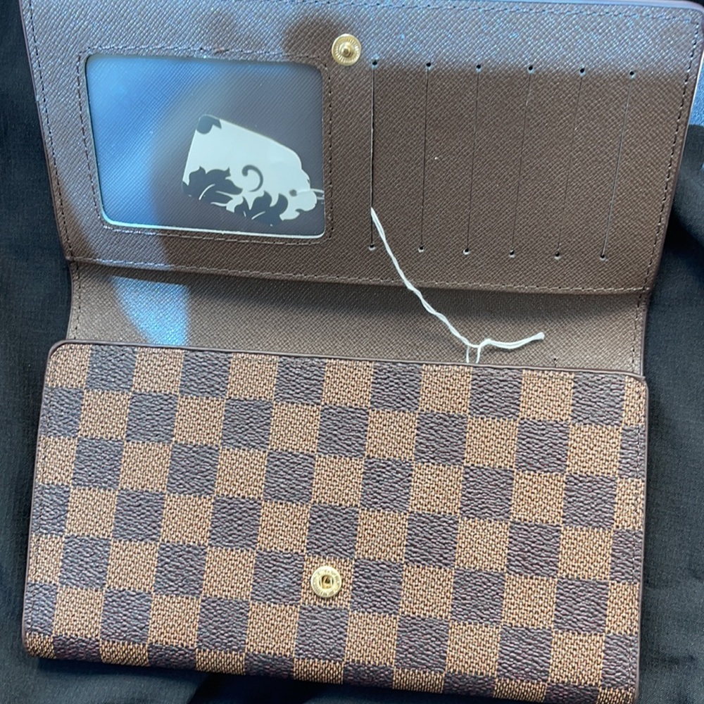 Wallet - Picture 3 of 3